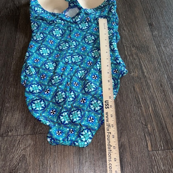 Assets Spanx size small One piece swimsuit great condition - Picture 6 of 11